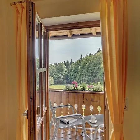 Grosszuegige Mit Suedbalkon Apartment *